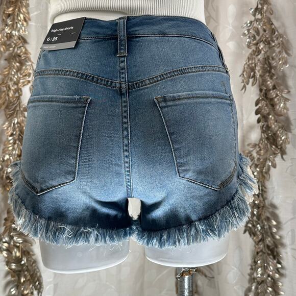 Mossimo Women’s High Rise Crochet Hem Denim Shorts Size 6 NWT Blue - Picture 4 of 13